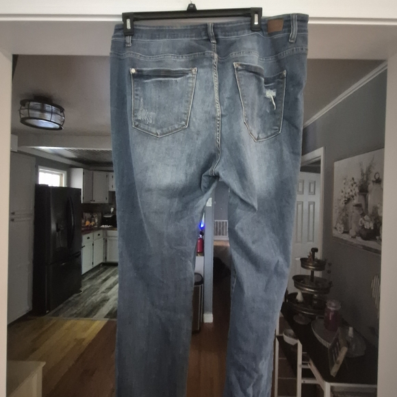 Judy Blue Faded Distressed Straight Fit Jeans - Blue - Picture 3 of 3